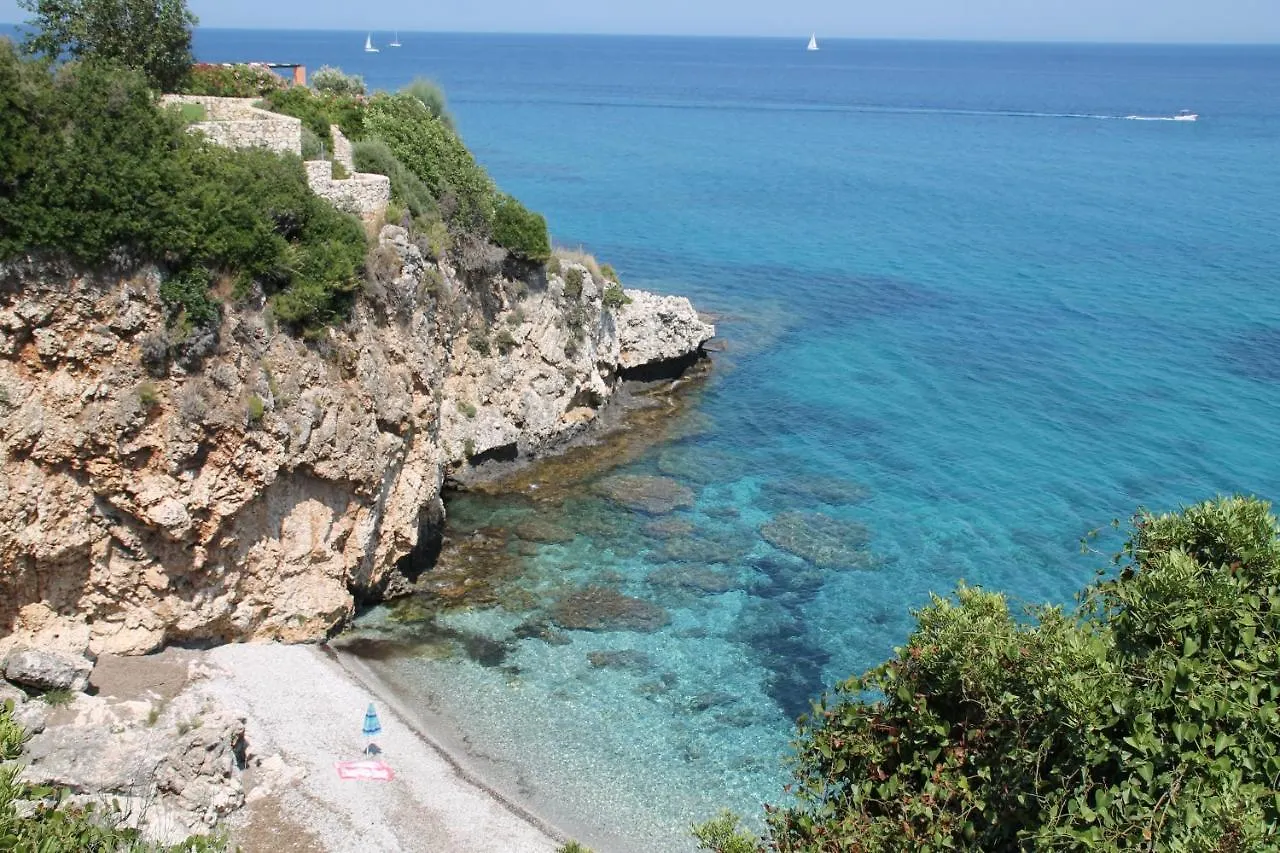Pelagos Bay Hotel